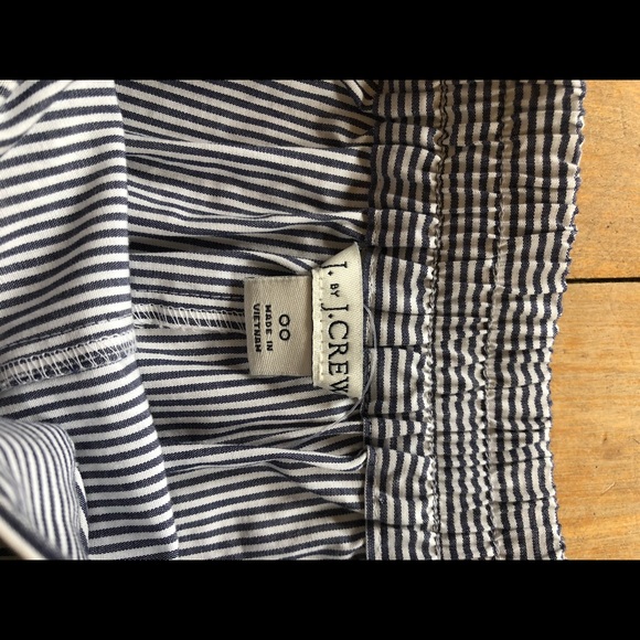 Seersucker Shorts - Picture 2 of 3